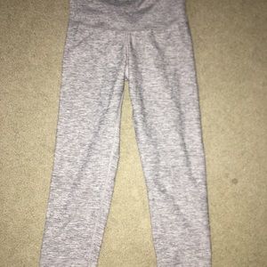 grey cropped leggings